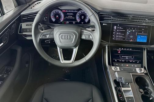 2026 Audi Q7 45 Premium
