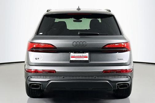 2026 Audi Q7 45 Premium