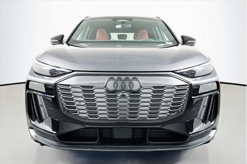 2025 Audi SQ6 e-tron Premium Plus quattro