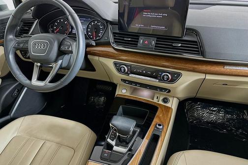 2023 Audi Q5 40 Premium