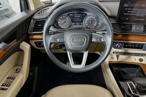 2023 Audi Q5 40 Premium