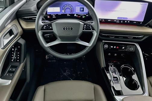 Navarra Blue Metallic 2026 Audi Q5 Premium Plus TFSI quattro S tronic