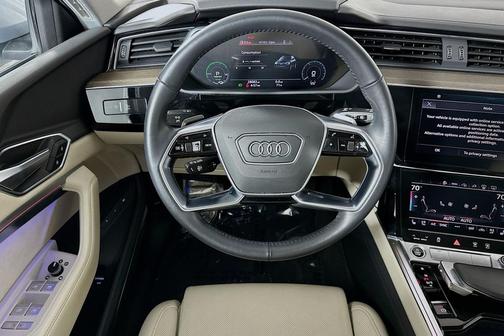 2021 Audi e-tron Prestige