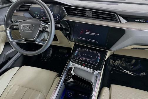 2021 Audi e-tron Prestige