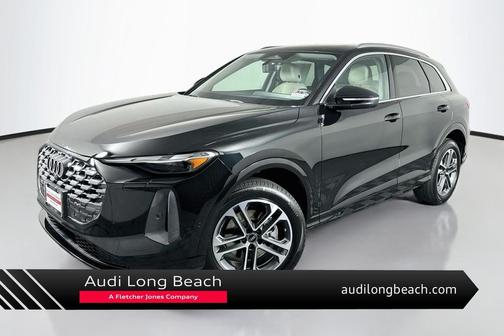 Mythos Black Metallic 2026 Audi Q5 Premium TFSI quattro S tronic