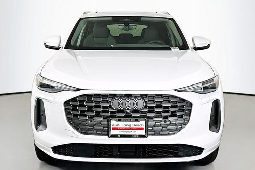 Glacier White Metallic 2026 Audi Q5 Premium Plus TFSI quattro S tronic