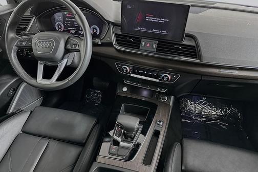 2023 Audi Q5 45 S line Premium Plus