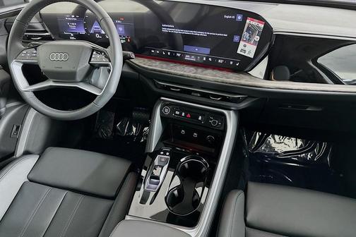 2025 Audi Q5 Premium Plus TFSI quattro S tronic