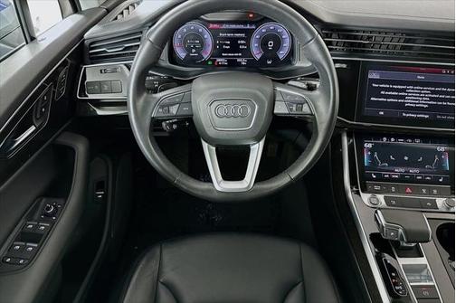 2023 Audi Q7 45 Premium