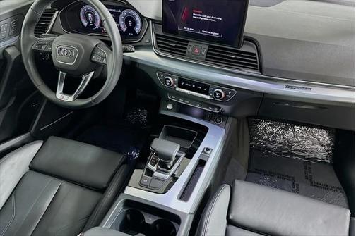 2024 Audi Q5 45 S line Premium Plus