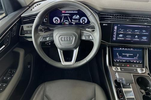 2023 Audi Q8 55 Premium Plus