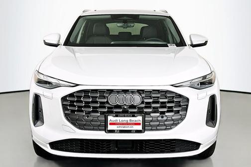 Glacier White Metallic 2026 Audi Q5 Premium TFSI quattro S tronic