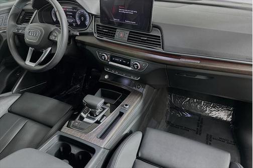 2025 Audi Q5 45 S line Premium Plus