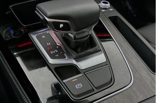 2025 Audi Q5 45 S line Premium Plus