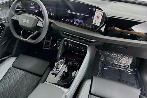 2025 Audi SQ5 3.0T Premium Plus