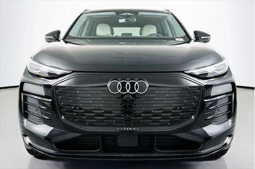 2025 Audi Q6 e-tron Premium