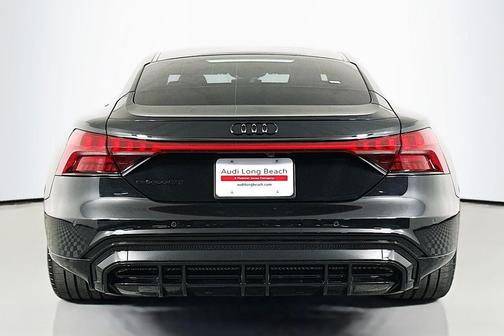 2023 Audi e-tron GT Prestige quattro