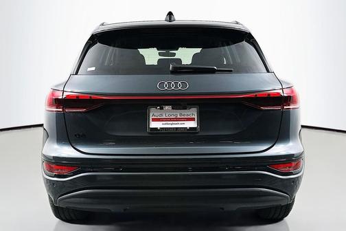 2025 Audi Q6 e-tron Premium