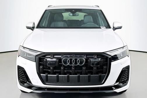 2026 Audi Q7 55 Premium Plus