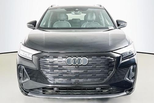 Mythos Black Metallic 2023 Audi Q4 e-tron Premium Plus 50 quattro