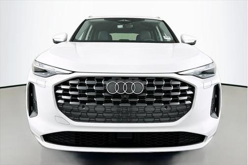 2025 Audi Q5 Premium