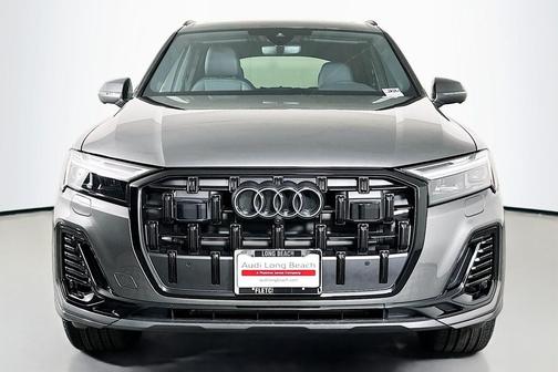 2026 Audi Q7 45 Premium