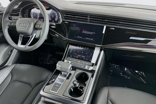 2026 Audi Q7 45 Premium