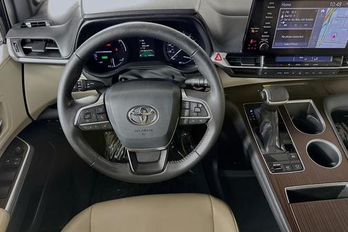 2021 Toyota Sienna XLE 7 Passenger