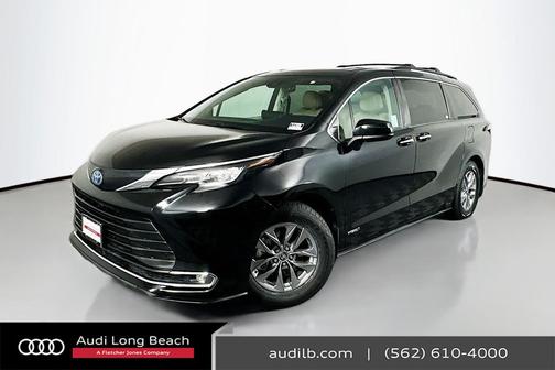 2021 Toyota Sienna XLE 7 Passenger