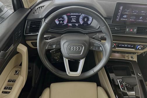 2024 Audi Q5 45 S line Premium Plus