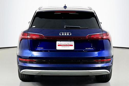2022 Audi e-tron Premium