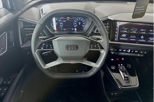 2025 Audi Q4 e-tron Sportback Premium 55 quattro