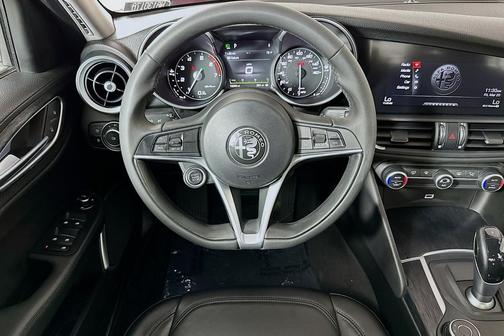 2019 Alfa Romeo Giulia Base