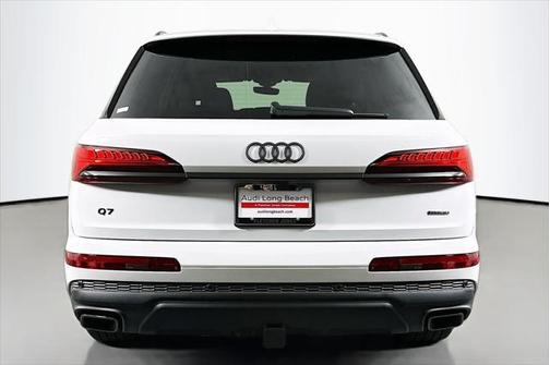 2025 Audi Q7 55 Premium Plus