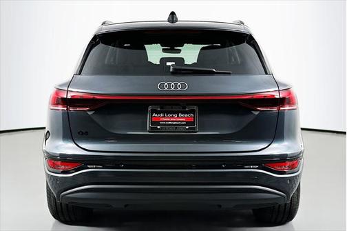 2025 Audi Q6 e-tron Premium Plus