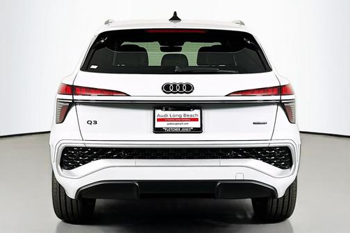 2026 Audi Q3 S line