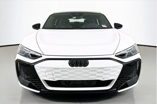 2025 Audi RS e-tron GT performance
