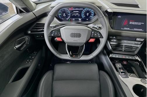 2025 Audi RS e-tron GT performance