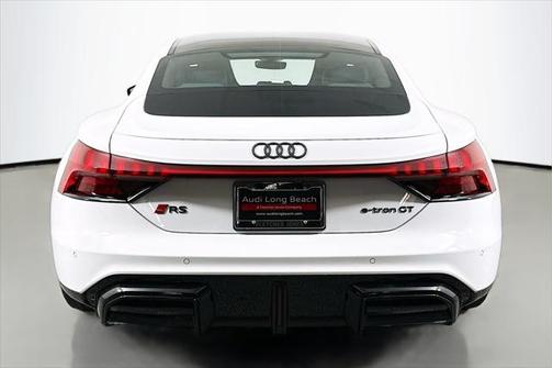 2025 Audi RS e-tron GT performance