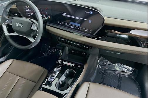 2025 Audi Q6 e-tron Premium Plus quattro