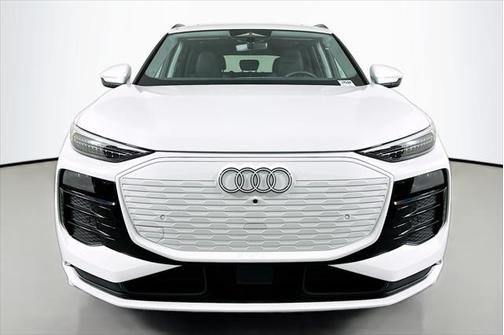 2025 Audi Q6 e-tron Prestige quattro