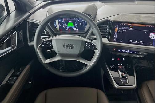2025 Audi Q4 e-tron Premium Plus 55 quattro