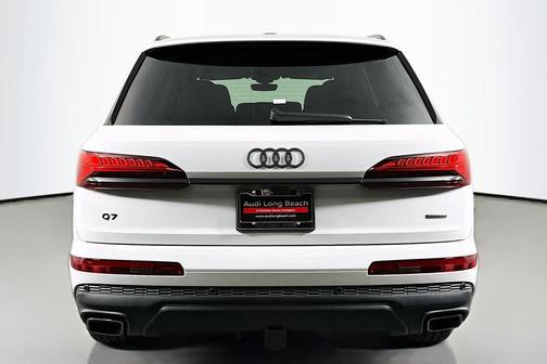 Glacier White Metallic 2025 Audi Q7 45 Premium Plus