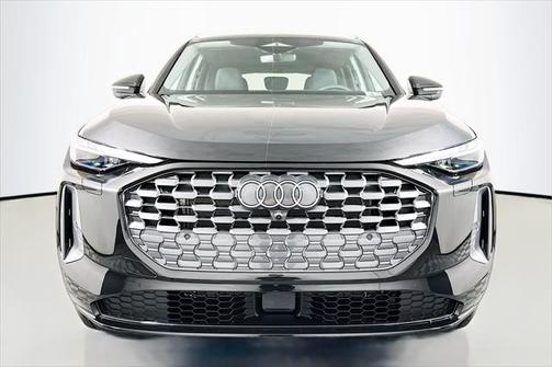 2025 Audi Q5 Premium