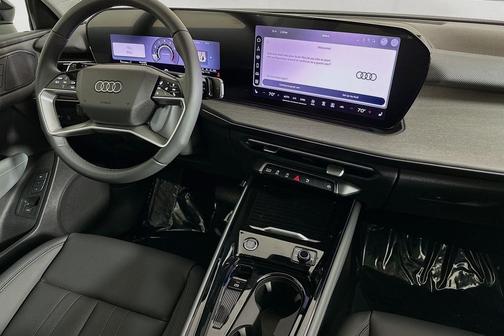Arkona White 2026 Audi Q3 TFSI quattro S tronic