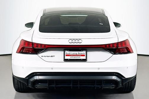 2022 Audi e-tron GT Premium Plus