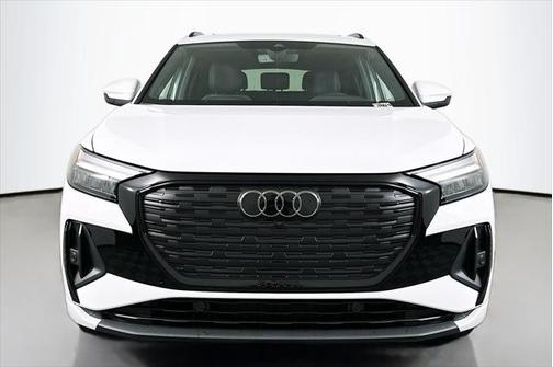 2025 Audi Q4 e-tron Premium Plus 55 quattro