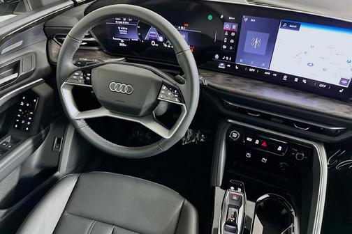 2025 Audi Q5 Premium Plus TFSI quattro S tronic