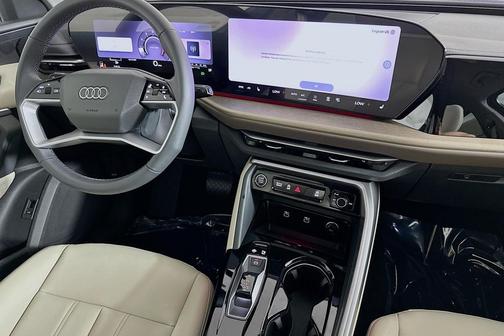 Glacier White Metallic 2026 Audi Q5 Premium TFSI quattro S tronic