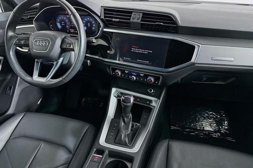 2023 Audi Q3 Premium 45 TFSI S line quattro Tiptronic